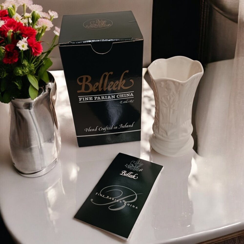 NIB Belleek Ireland Visitors Centre Spill Vase Fine Parian China Blue Mark 1990s